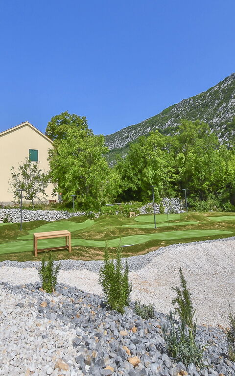 Villa Zupa: Activities