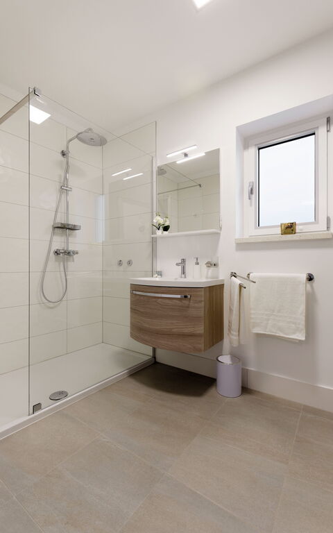 Villa Jure: Bathroom