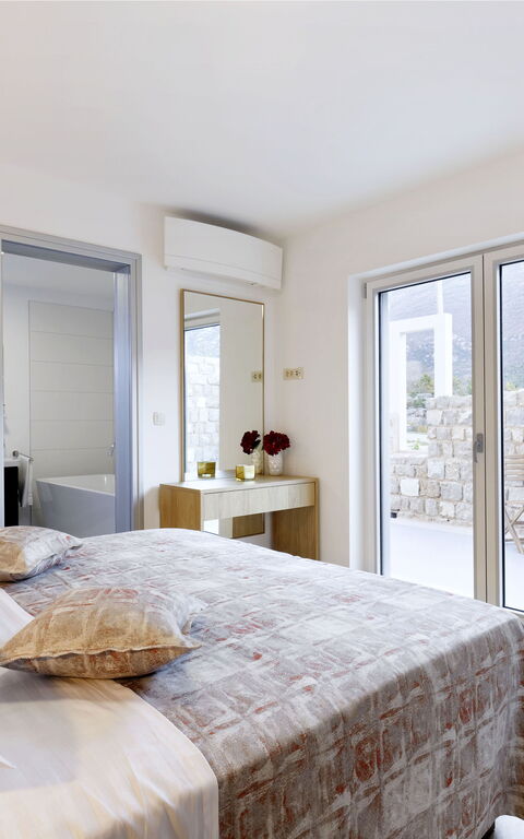 Villa Jure: Bathroom