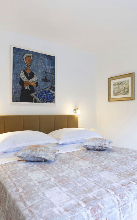 Villa Jure: Bathroom, Bedroom