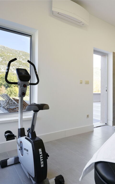 Villa Jure: Wellness