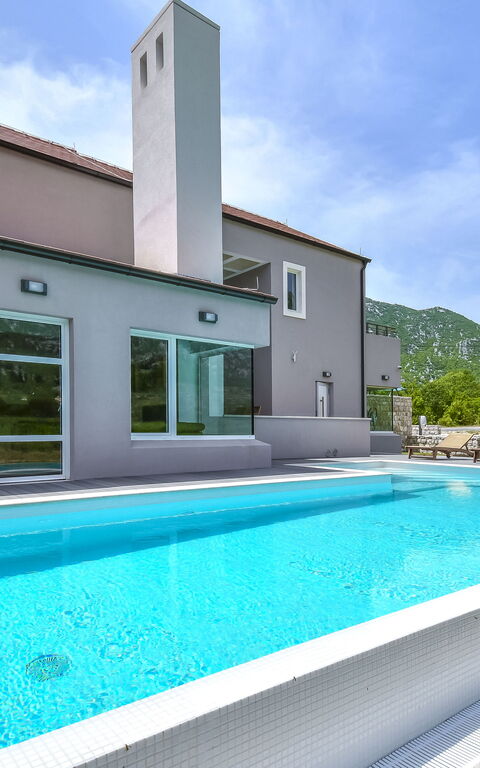 Villa Jure: Garden, Pool, Scenic View