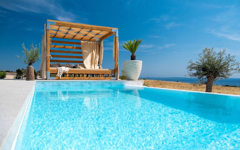 Villa Kelena: Outdoor, Pool, Scenic View