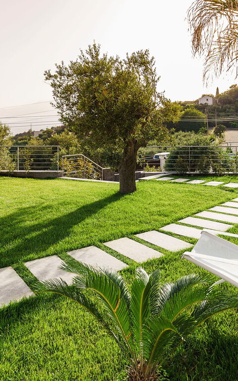 Grand Tour Villa: Building Exterior, Garden, Outdoor