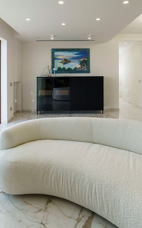 Grand Tour Villa: Living Room