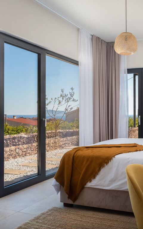 Villa Vivere: Balcony / Terrace / Patio, Bedroom, Scenic View