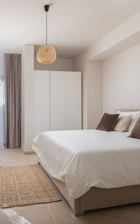 Villa Vivere: Balcony / Terrace / Patio, Bedroom