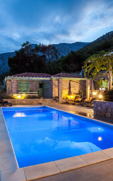 Villa Azurit: Building Exterior, Pool