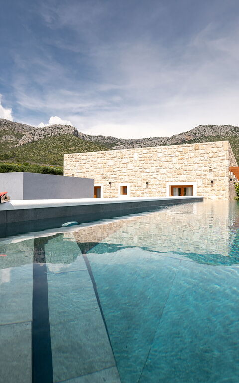 Villa Spectrum: Outdoor, Pool