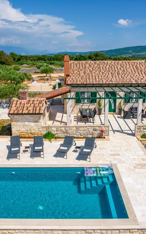 Villa Diana: Balcony / Terrace / Patio, Pool