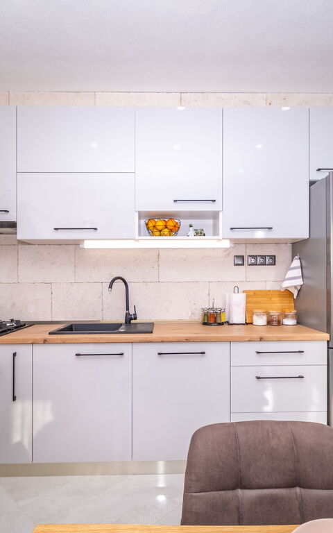 Villa Diana: Dining Room, Kitchen