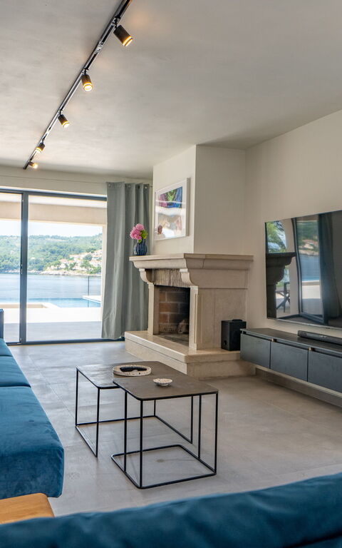 Villa Cosmic: Balcony / Terrace / Patio, Living Room