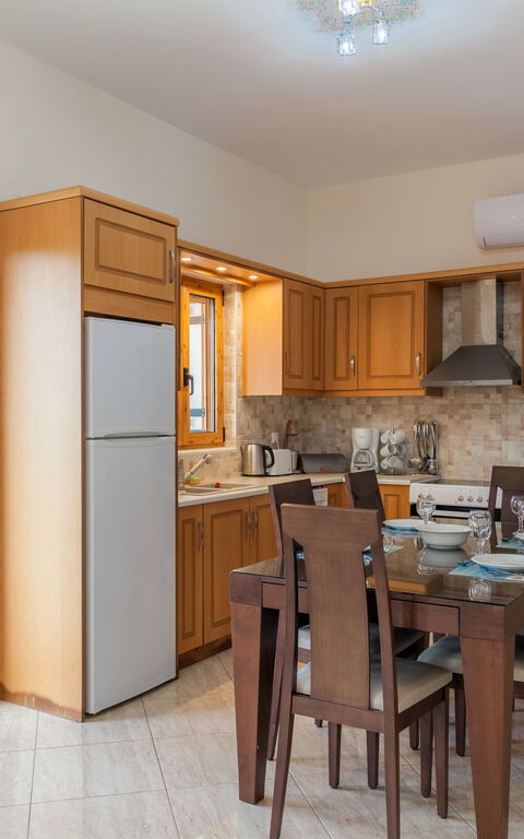 Villa Giorgos: Dining Room, Kitchen