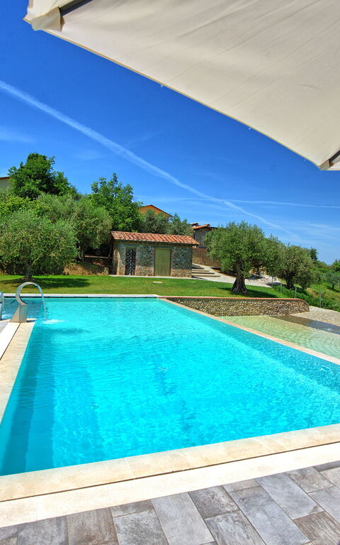 Villa Acquaviva: Outdoor, Pool, Summer