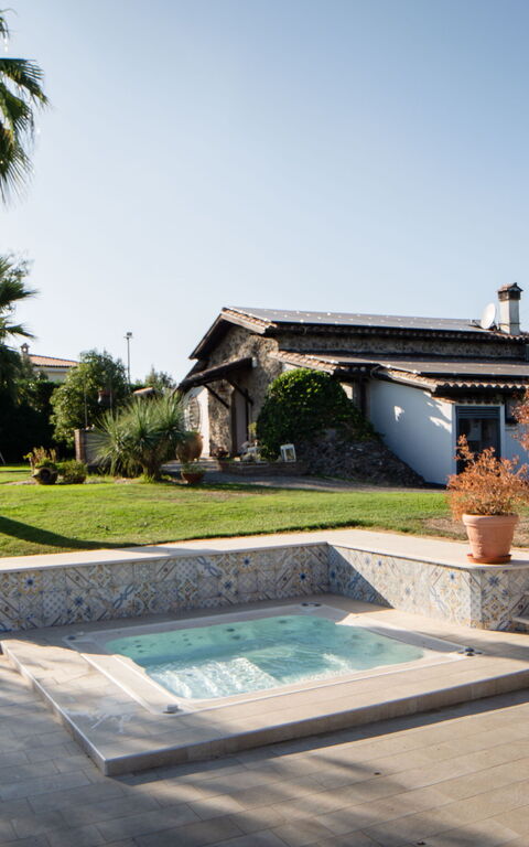Villa Antici: Building Exterior, Garden, Hot Tub, Outdoor