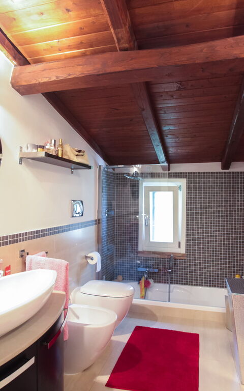 Villa Antici: Bathroom