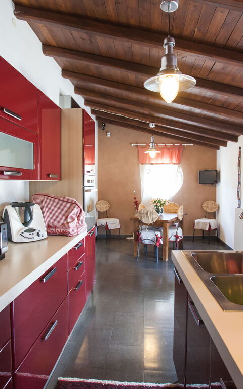 Villa Antici: Kitchen