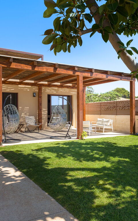 Magnolia Marina di Modica: Building Exterior, Garden, Main Entrance, Outdoor