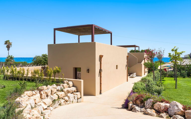 Magnolia Marina di Modica: Building Exterior, Garden, Outdoor