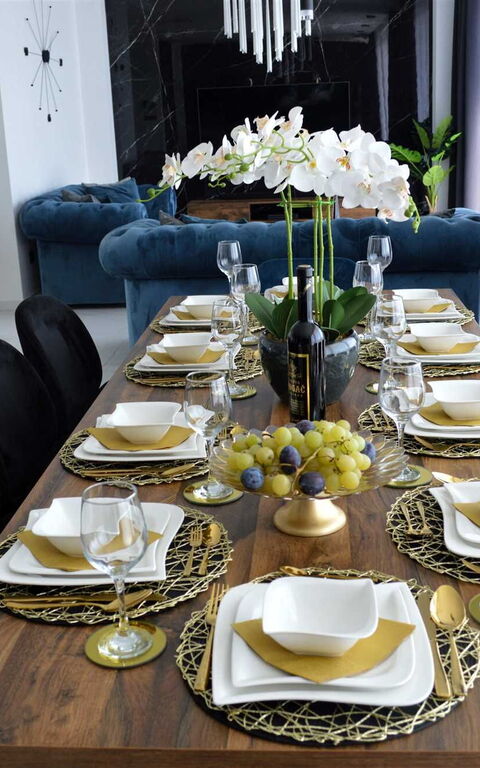 Villa Nikta: Dining Room, Living Room