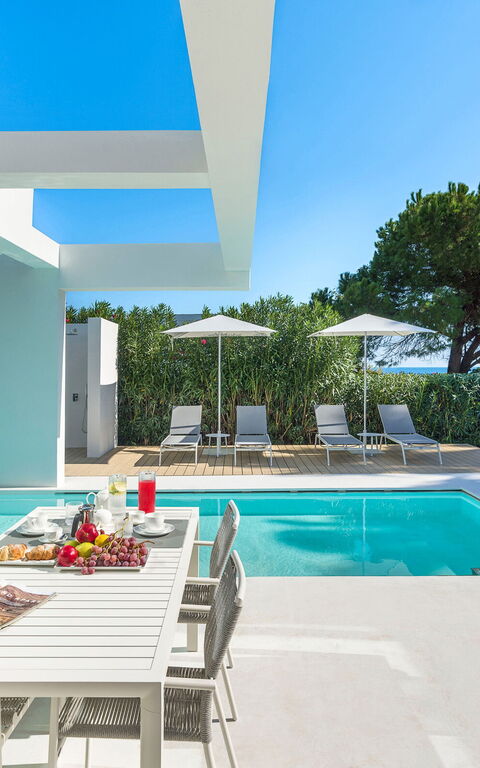 Villa Gadir: Balcony / Terrace / Patio, Building Exterior, Food, Outdoor, Pool