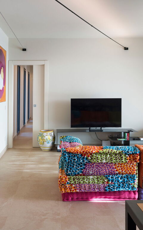 Gelso Bianco: Dining Room, Living Room