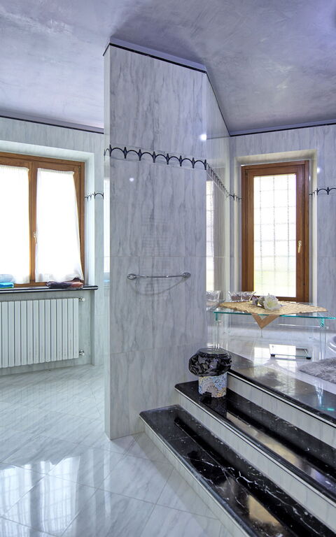 Villa Paradiso: Bathroom