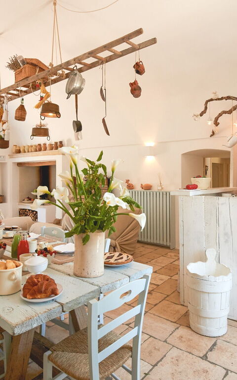 Masseria Lamacerase: Dining Room, Living Room