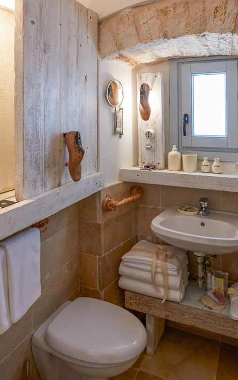 Masseria Lamacerase: Bathroom
