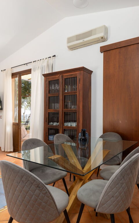 Villa Petra: Dining Room, Living Room