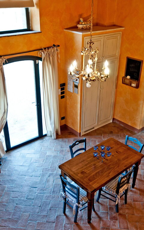 Cottage Colle Di Sotto: Dining Room, Kitchen