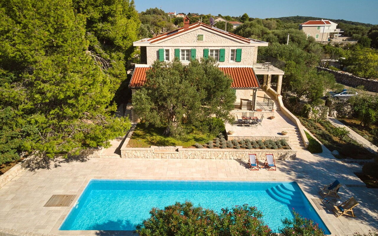 Orvas Villa 189: Balcony / Terrace / Patio, Building Exterior, Garden, Pool