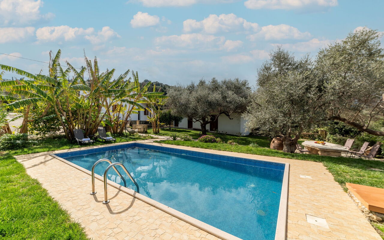 Klapas: Building Exterior, Garden, Pool