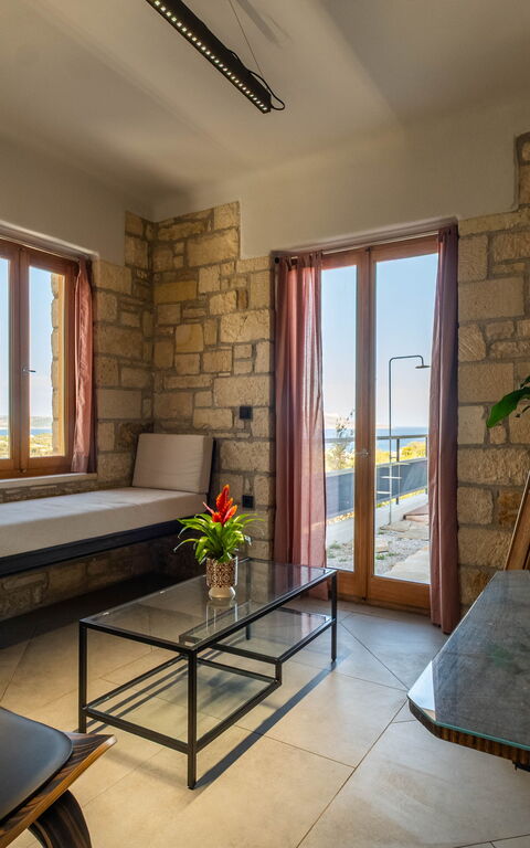 Villa Seiri: Living Room