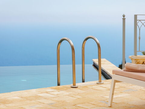 Villa Thea Mare Maistro