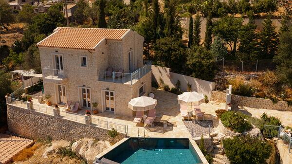 Villa Thea Mare Maistro