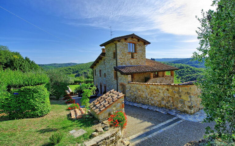 Torre: Building Exterior, Garden, Outdoor