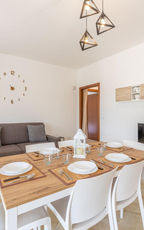 Villa Dolcevivere: Dining Room, Living Room