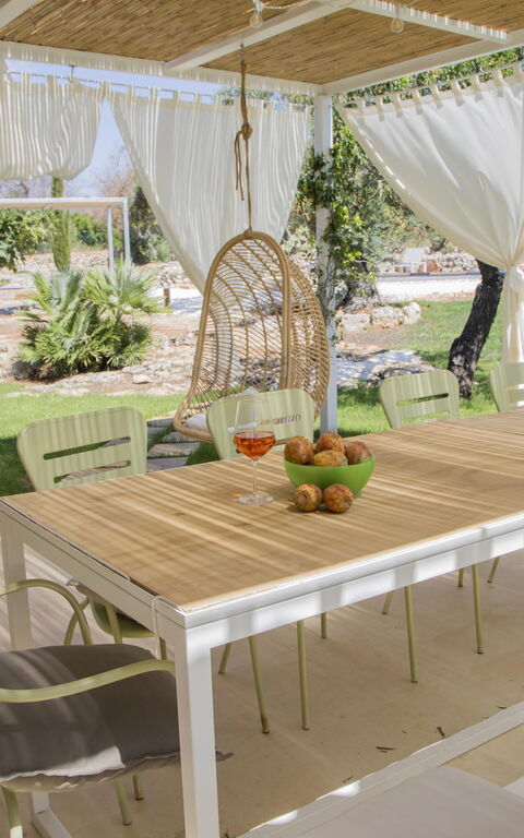 Villa Platino: Building Exterior, Garden, Outdoor