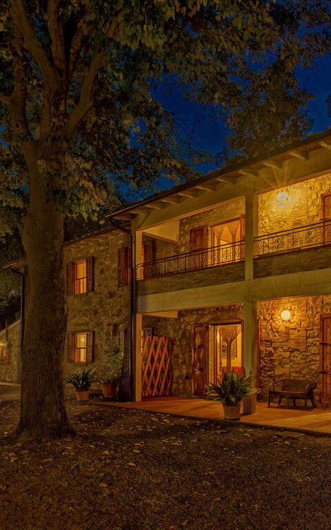 Leccino: Balcony / Terrace / Patio, Building Exterior, Garden, Main Entrance, Outdoor