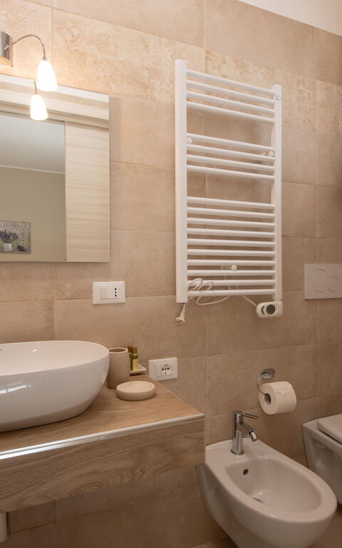 Terra Mater: Bathroom