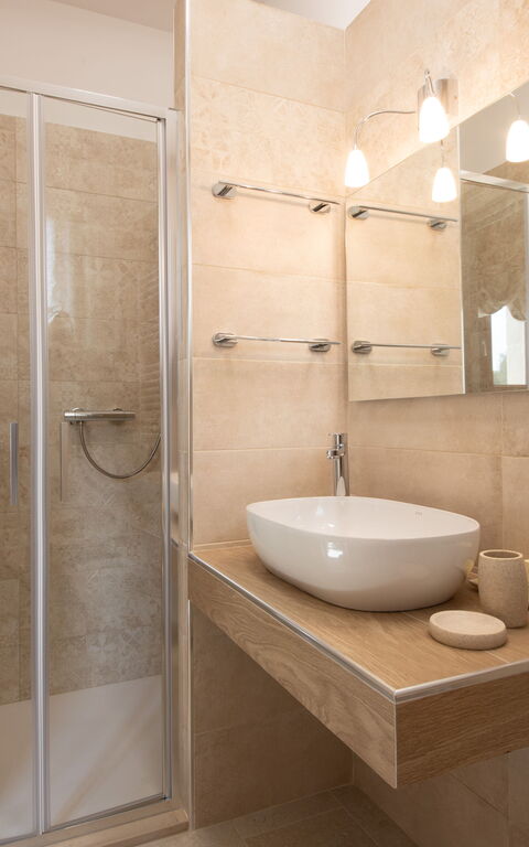 Terra Mater: Bathroom