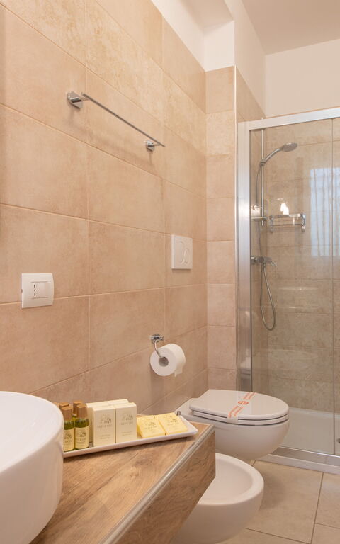 Terra Mater: Bathroom