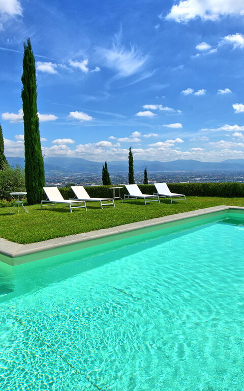 Villa Mami: Outdoor, Pool, Summer