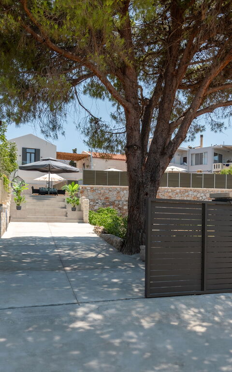 Villa Paul: Building Exterior, Main Entrance, Outdoor