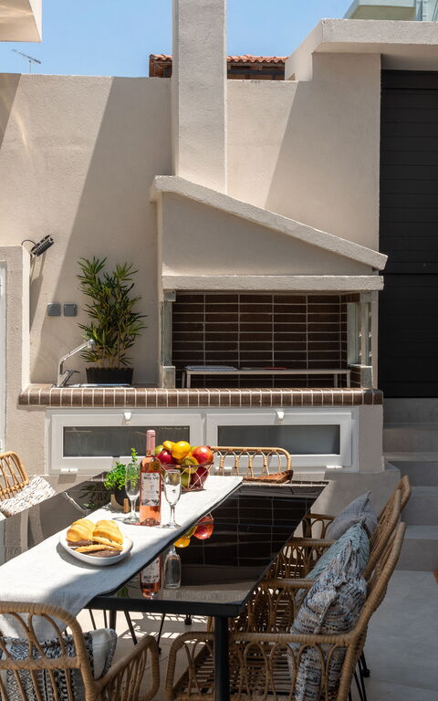 Villa Paul: Balcony / Terrace / Patio, Building Exterior, Outdoor