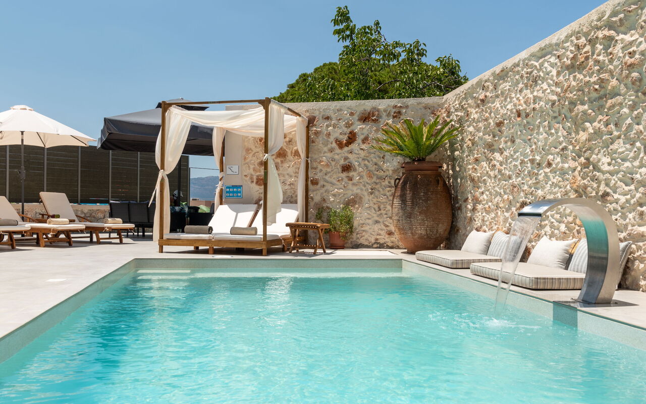 Villa Paul: Building Exterior, Outdoor, Pool