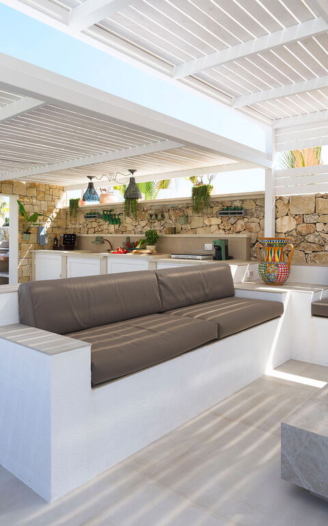 Villa Paradisus: Balcony / Terrace / Patio, Building Exterior, Outdoor
