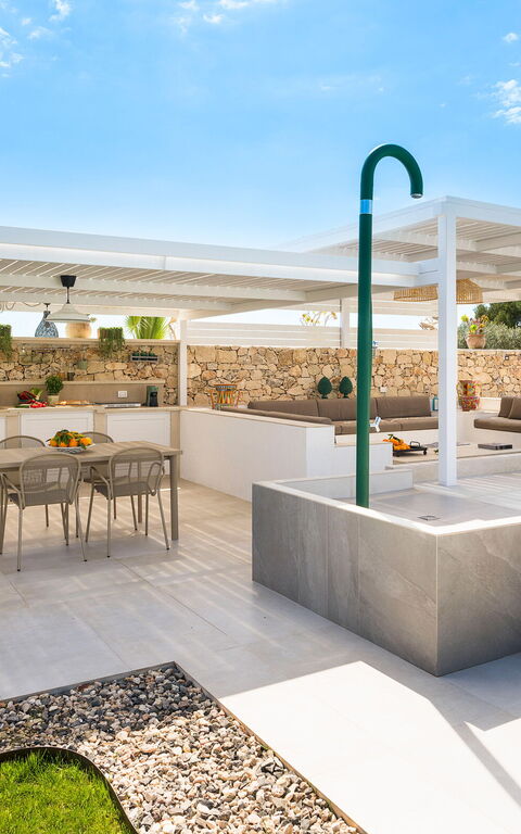 Villa Paradisus: Balcony / Terrace / Patio, Building Exterior, Outdoor