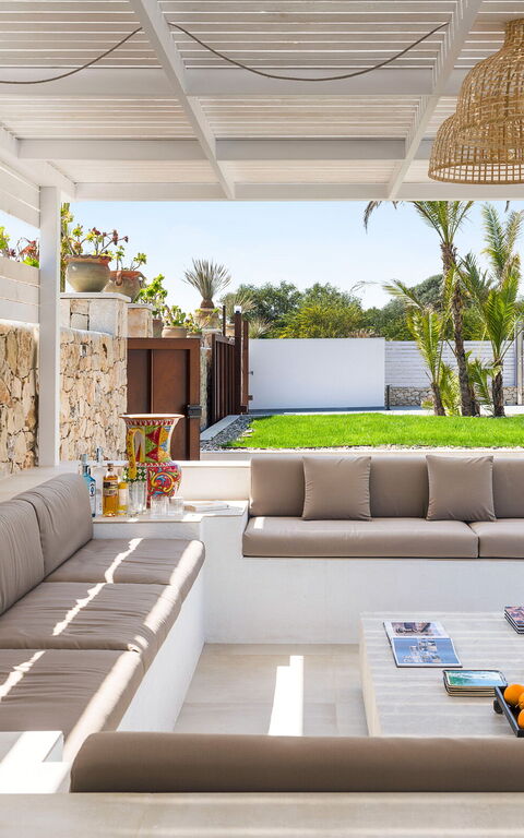 Villa Paradisus: Balcony / Terrace / Patio, Building Exterior, Outdoor